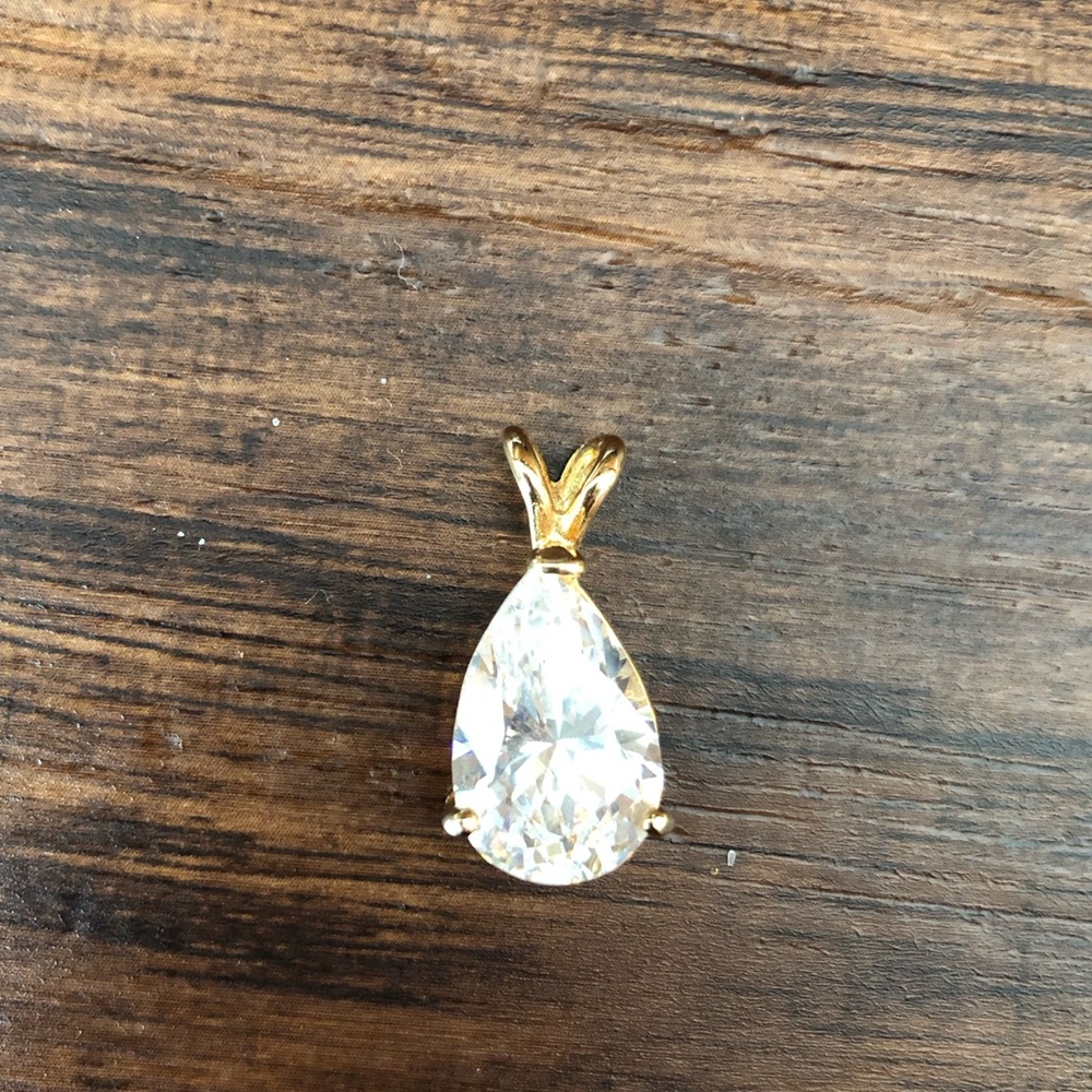 Faux crystal and gold pendant for necklace